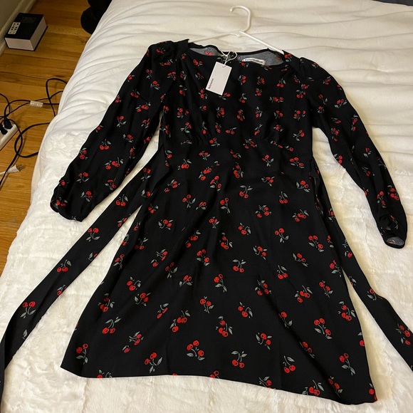 Reformation dress - Picture 3 of 3